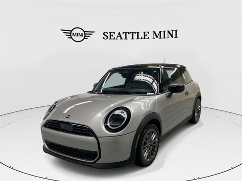 New 2026 MINI Cooper 2-Door Hardtop FWD image 1