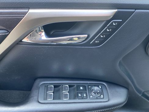 Used 2021 Lexus RX 350L Luxury w/ Accessory Package image 18