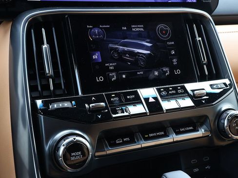 New 2026 Lexus LX 700h Luxury w/ Appearance Package AWD/4WD image 25