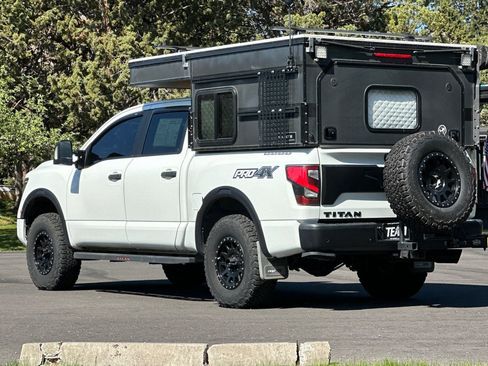 Used 2021 Nissan Titan PRO-4X w/ Pro-4x Convenience Package AWD/4WD image 6