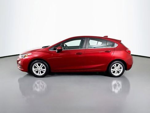 Used 2017 Chevrolet Cruze LT w/ Convenience Package FWD image 9