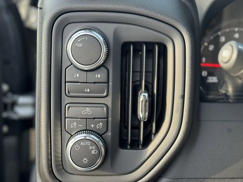 Used 2025 GMC Sierra 2500 Pro w/ Convenience Package image 20