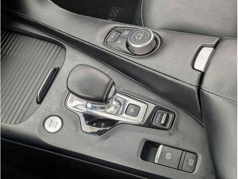 Used 2019 INFINITI QX50 Luxe w/ Navigation Package FWD image 58