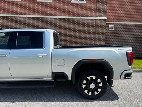 Used 2021 GMC Sierra 2500 SLE w/ SLE Convenience Package AWD/4WD image 5