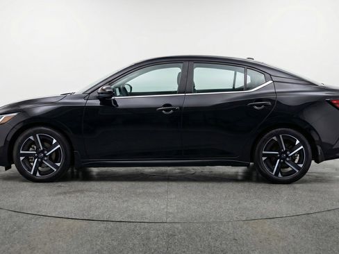 Used 2025 Nissan Sentra SV FWD image 5