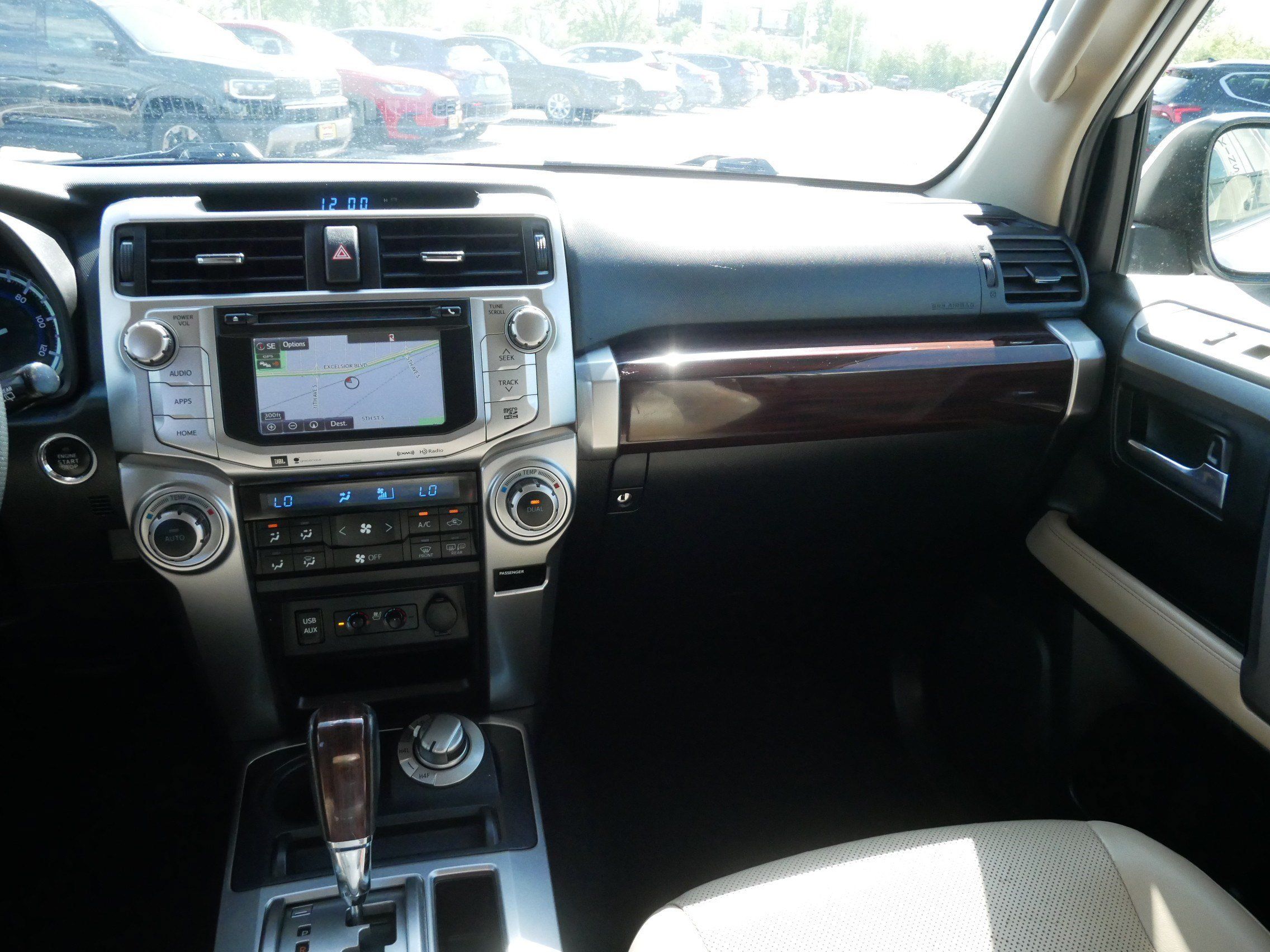 Used 2018 Toyota 4Runner Limited AWD/4WD image 7
