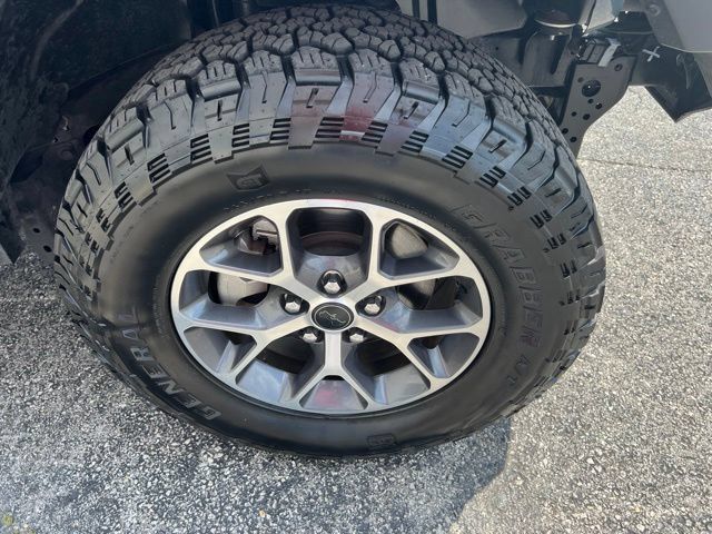 Used 2024 Jeep Wrangler Sport AWD/4WD image 20