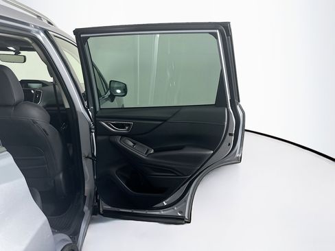 Used 2023 Subaru Forester Touring AWD/4WD image 31