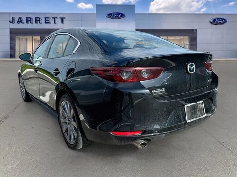 Used 2020 MAZDA MAZDA3 Sedan w/ Select Package FWD image 3