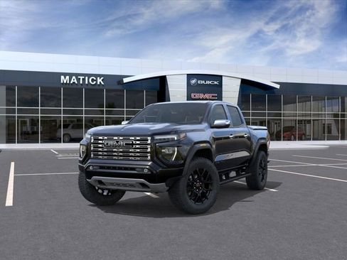 New 2026 GMC Canyon Denali w/ LPO, Denali Black Edition AWD/4WD image 8