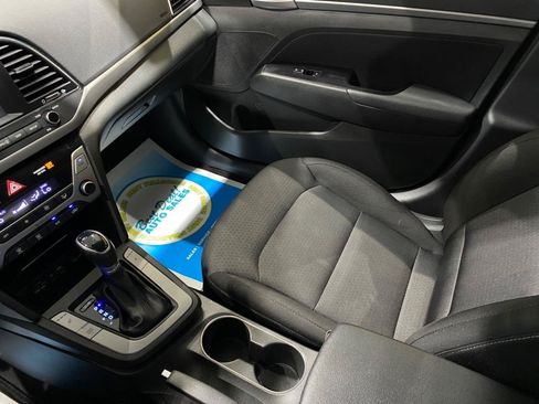 Used 2018 Hyundai Elantra Value Edition FWD image 18