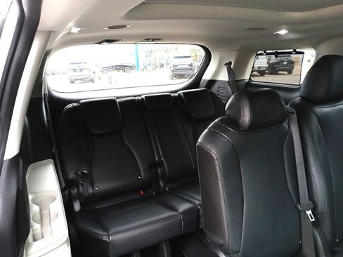 Used 2024 Kia Carnival SX Prestige image 21