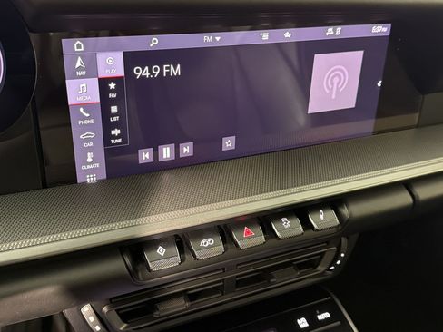 Certified 2021 Porsche 911 Carrera S RWD image 22