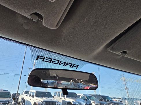 Used 2011 Ford Ranger XLT image 19