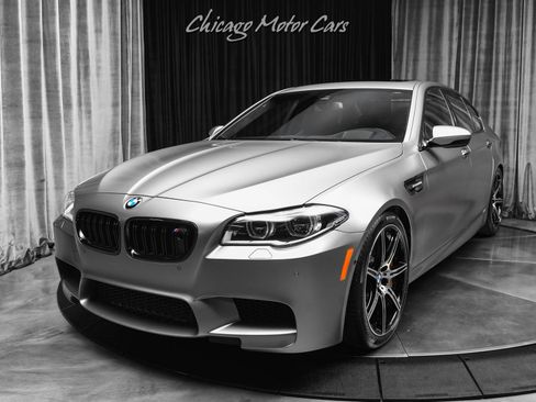 Used 2015 BMW M5 RWD image 2