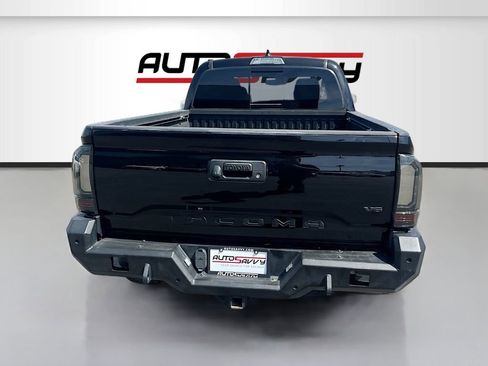 Used 2023 Toyota Tacoma TRD Off-Road w/ Black Out Package (TMS) AWD/4WD image 6
