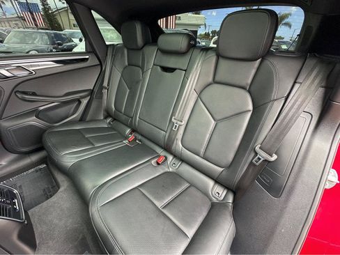 Used 2024 Porsche Macan w/ Premium Plus Package AWD/4WD image 9