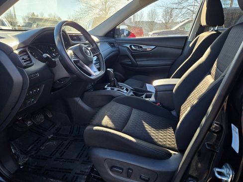 Used 2020 Nissan Rogue SV image 20