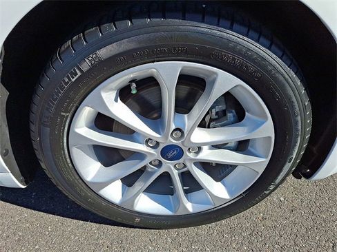 Used 2020 Ford Fusion SE image 8