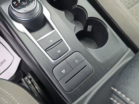 Used 2022 Ford Escape SE w/ SE Sport Appearance Package FWD image 31