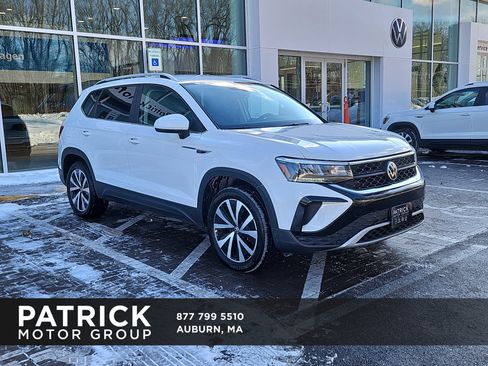 Used 2022 Volkswagen Taos SE w/ IQ.Drive SE Package image 1