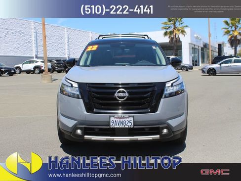 Used 2022 Nissan Pathfinder SL w/ SL Premium Package FWD image 4