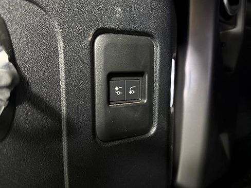 Used 2020 Land Rover Defender 110 X image 19