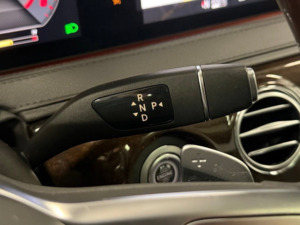 Used 2020 Mercedes-Benz S 560 Sedan w/ Premium Package image 20