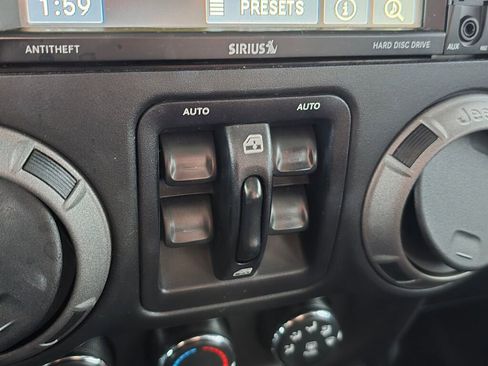 Used 2016 Jeep Wrangler Unlimited Sport w/ Quick Order Package 24S image 22