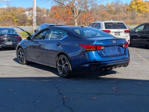 Used 2023 Nissan Altima 2.5 SR image 8