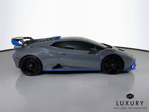 Used 2023 Lamborghini Huracan STO RWD image 5
