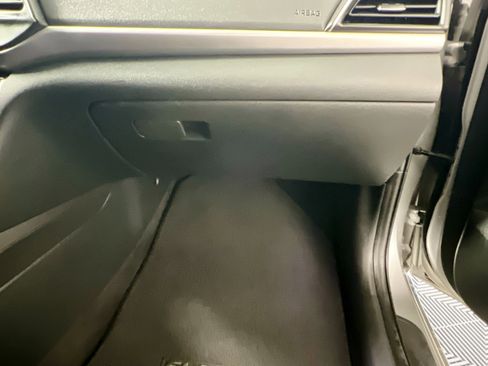 Used 2020 Hyundai Elantra SEL w/ Cargo Package (C1) FWD image 34
