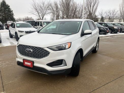 Used 2024 Ford Edge SEL image 3