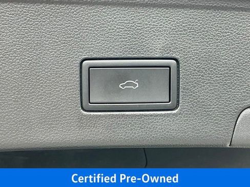 Certified 2024 Volkswagen Atlas Cross Sport SEL R-Line AWD/4WD image 20