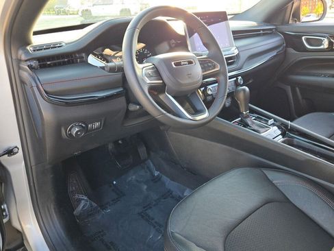 Used 2024 Jeep Compass Trailhawk AWD/4WD image 20
