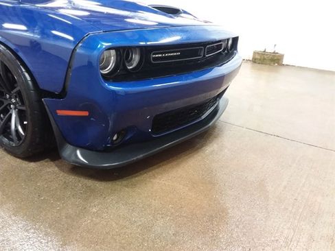 Used 2022 Dodge Challenger R/T RWD image 12