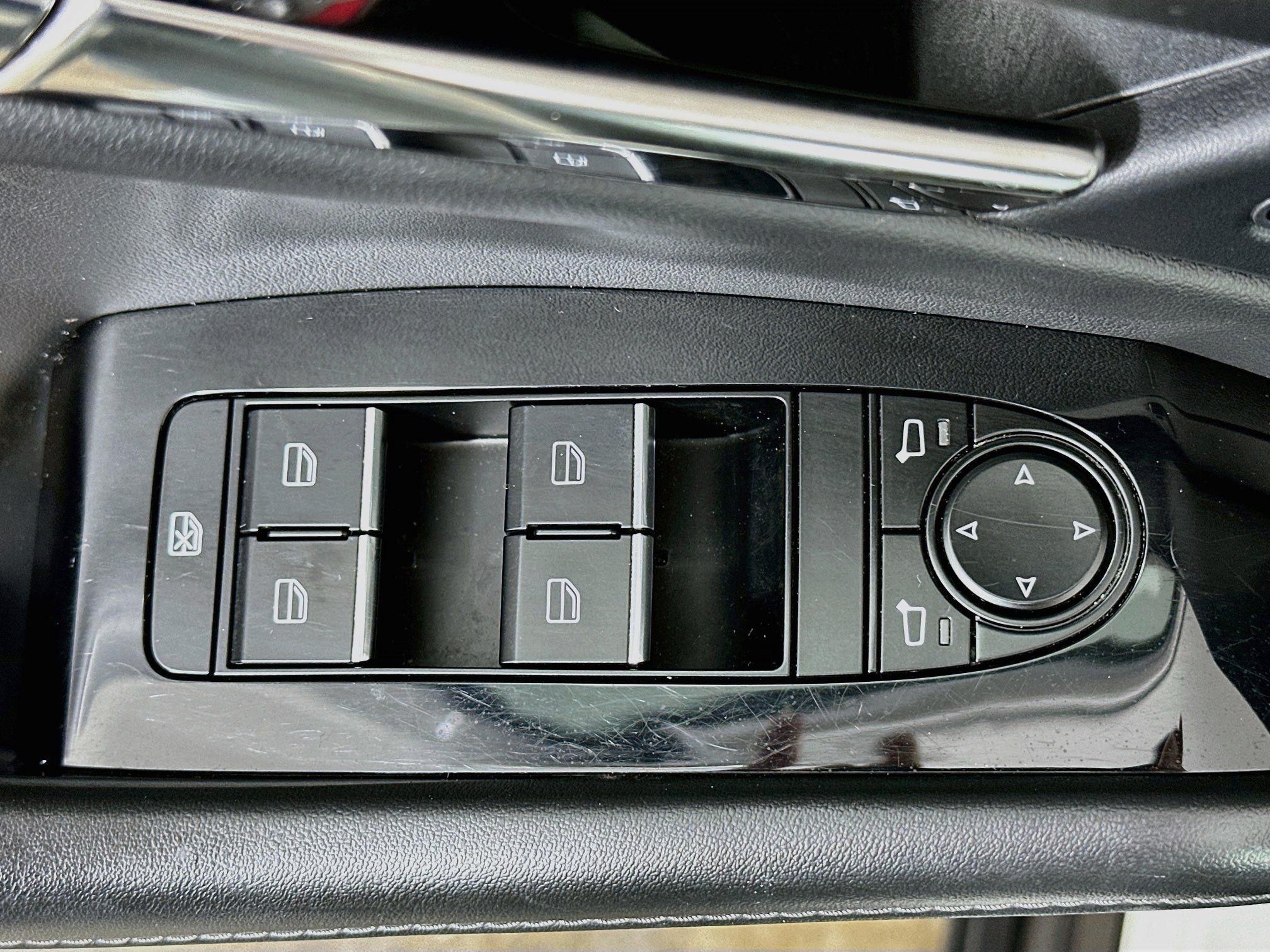 Used 2025 MAZDA CX-30 AWD 2.5 S w/ Preferred Package image 15