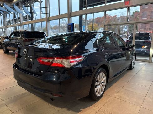 Used 2018 Toyota Camry L image 7