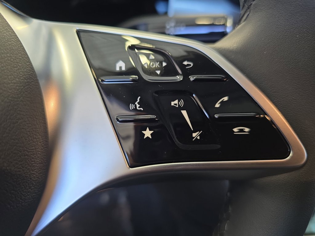 Used 2026 Mercedes-Benz C 300 Sedan image 23