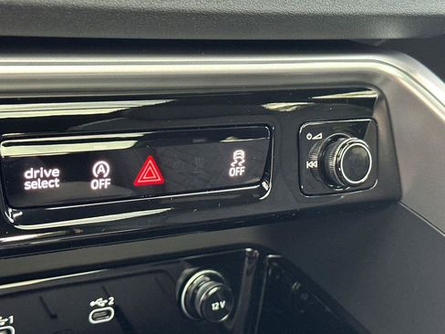 New 2025 Audi SQ5 Premium Plus image 20