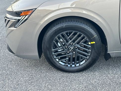 New 2026 Nissan Sentra SV w/ SV Convenience Package FWD image 11