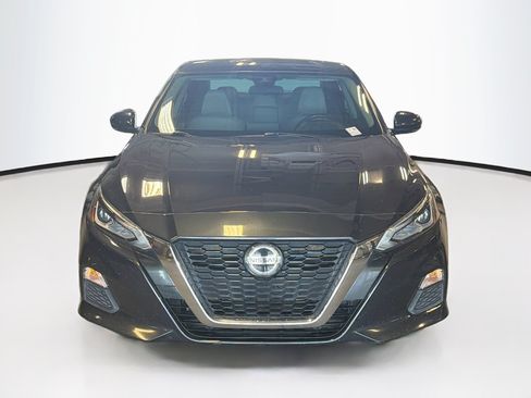 Used 2022 Nissan Altima 2.5 SV w/ SV Premium Package AWD/4WD image 2