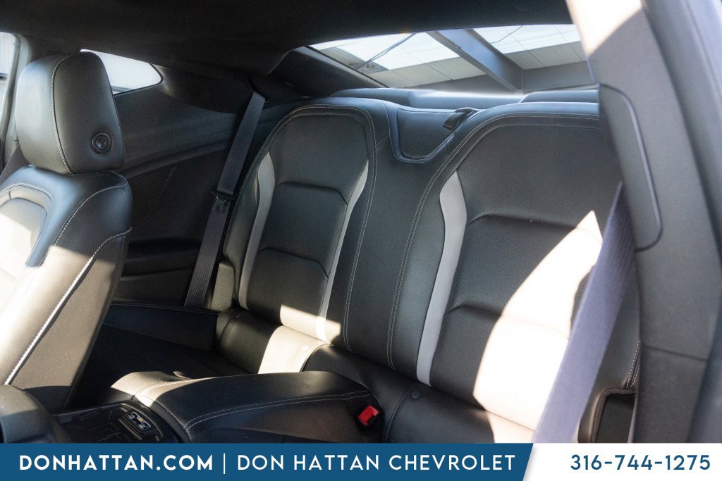 Used 2017 Chevrolet Camaro LT RWD image 19