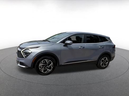 Used 2025 Kia Sportage LX FWD image 8