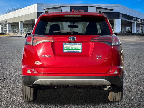 Used 2016 Toyota RAV4 XLE image 4