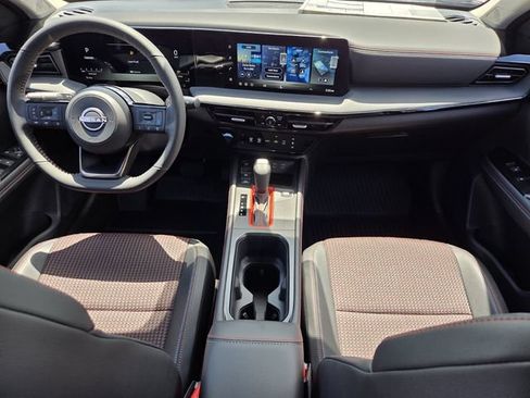 New 2026 Nissan Kicks SR AWD/4WD image 11