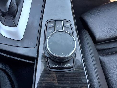 Used 2018 BMW 330i xDrive Sedan w/ Convenience Package image 21