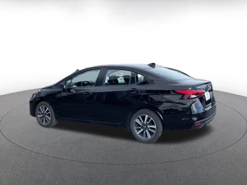 Used 2025 Nissan Versa SV image 10