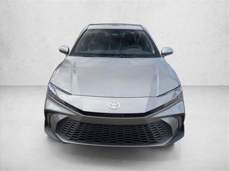 Used 2025 Toyota Camry SE video 2