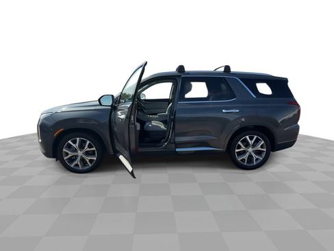 Used 2022 Hyundai Palisade SEL w/ Premium Package FWD image 5